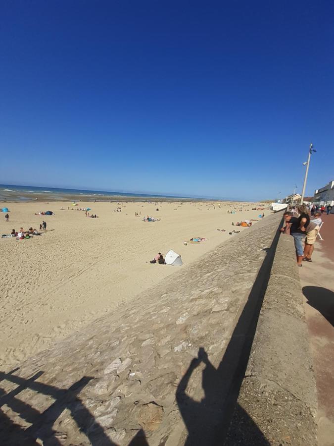 Les Obiones, Fort Mahon Plage, magnifique studio cabine 4p vue latérale mer avec balcon , parking privé gratuit, wifi, classé 2 étoiles, exposition plein sud en Baie de Somme Esterno foto